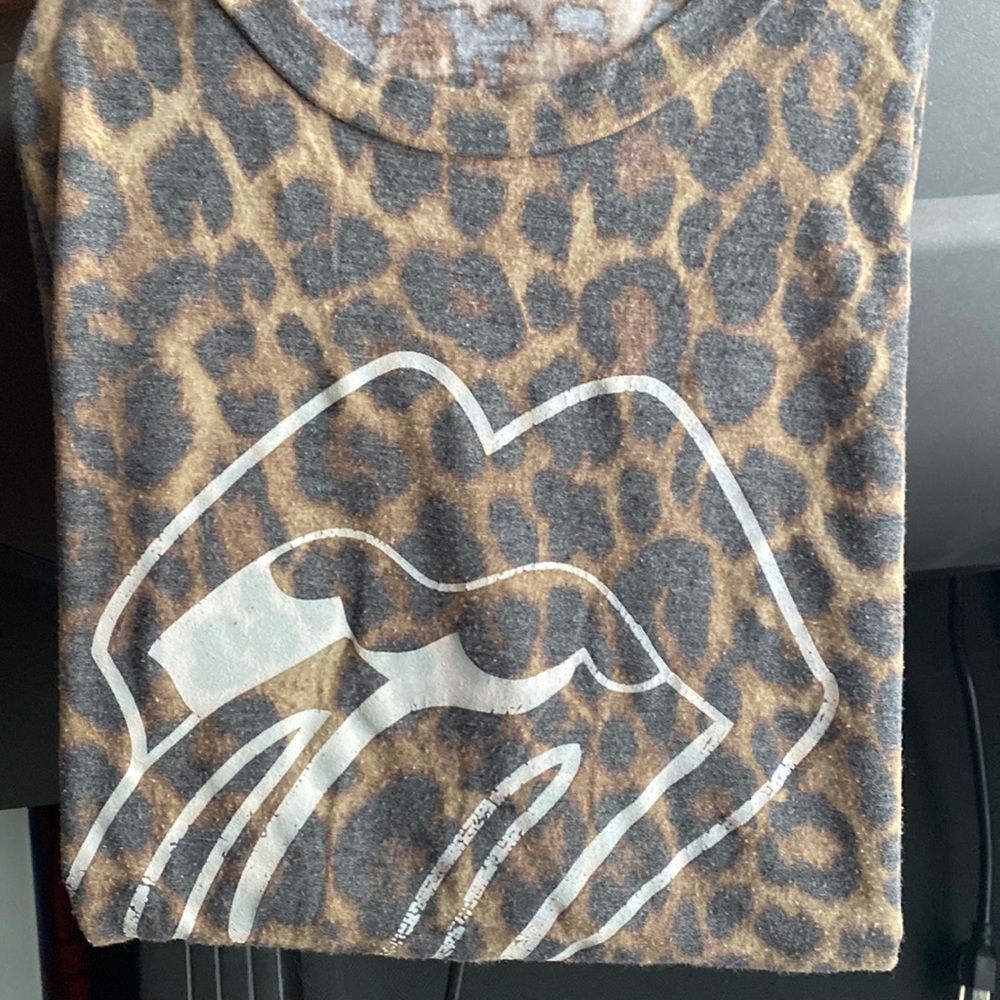 Leopard t shirt.